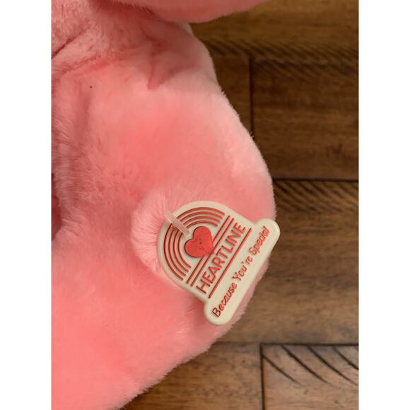 Vintage 1980s Heartline Snuggables Pink Love Bug Beastie, Valentines Day, Read - Picture 8 of 14